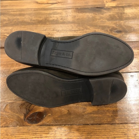 Frye • Sarah Suede Olive Shorty Booties 7.5 - Picture 5 of 11